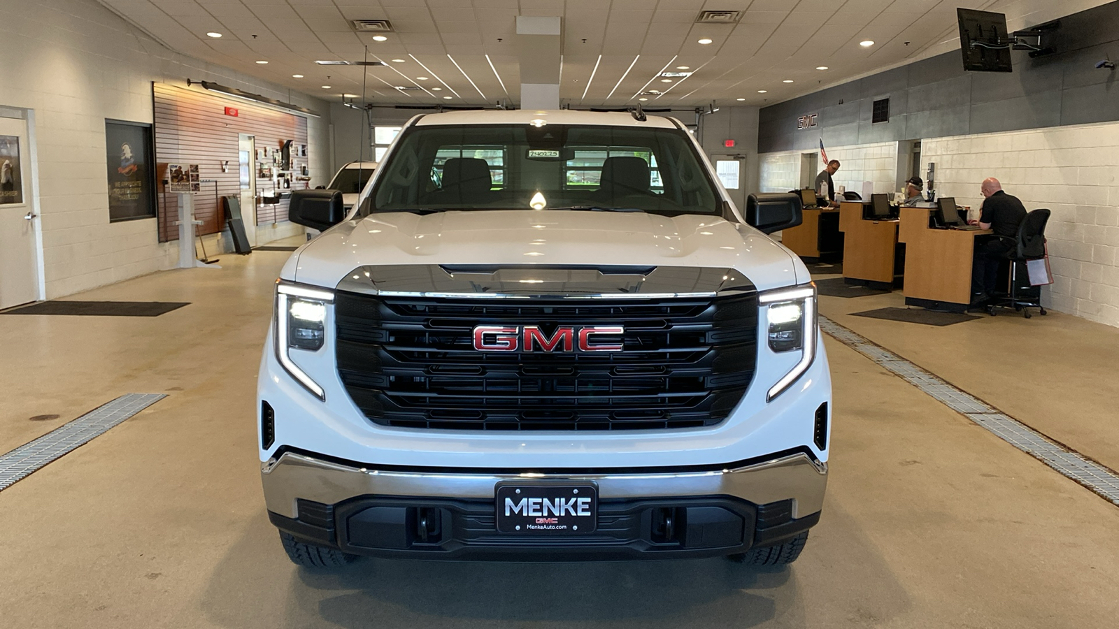 2024 GMC Sierra 1500 Pro 3