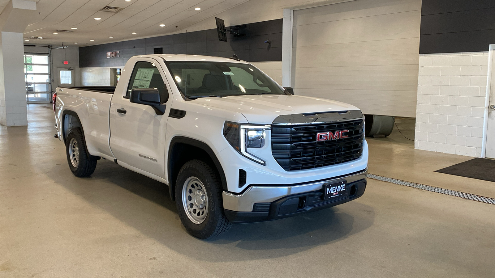 2024 GMC Sierra 1500 Pro 4