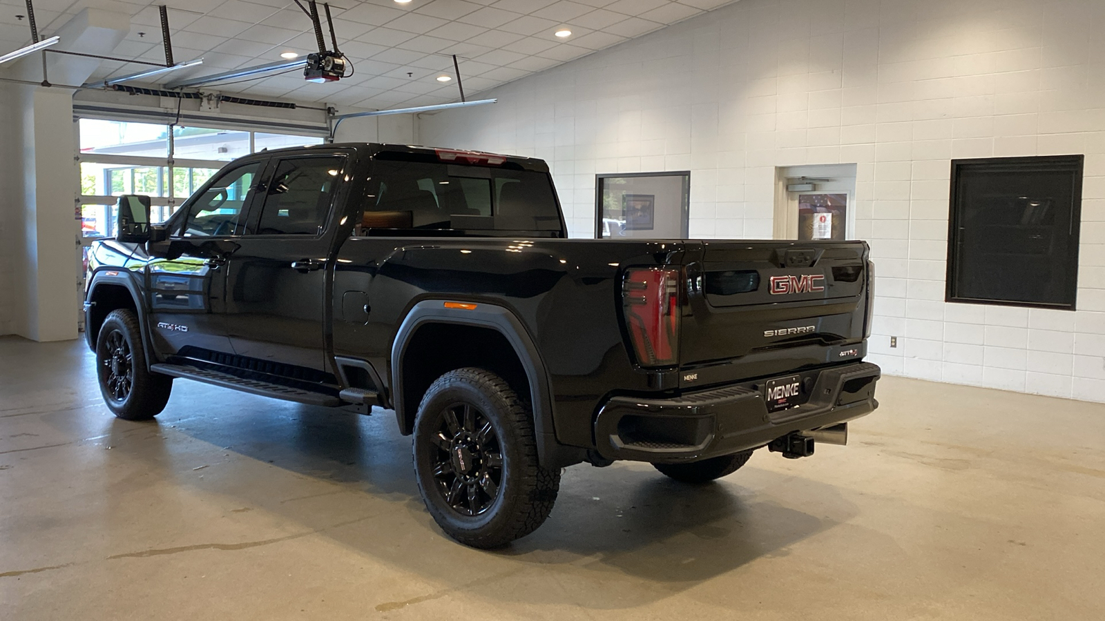 2024 GMC Sierra 2500HD AT4 8