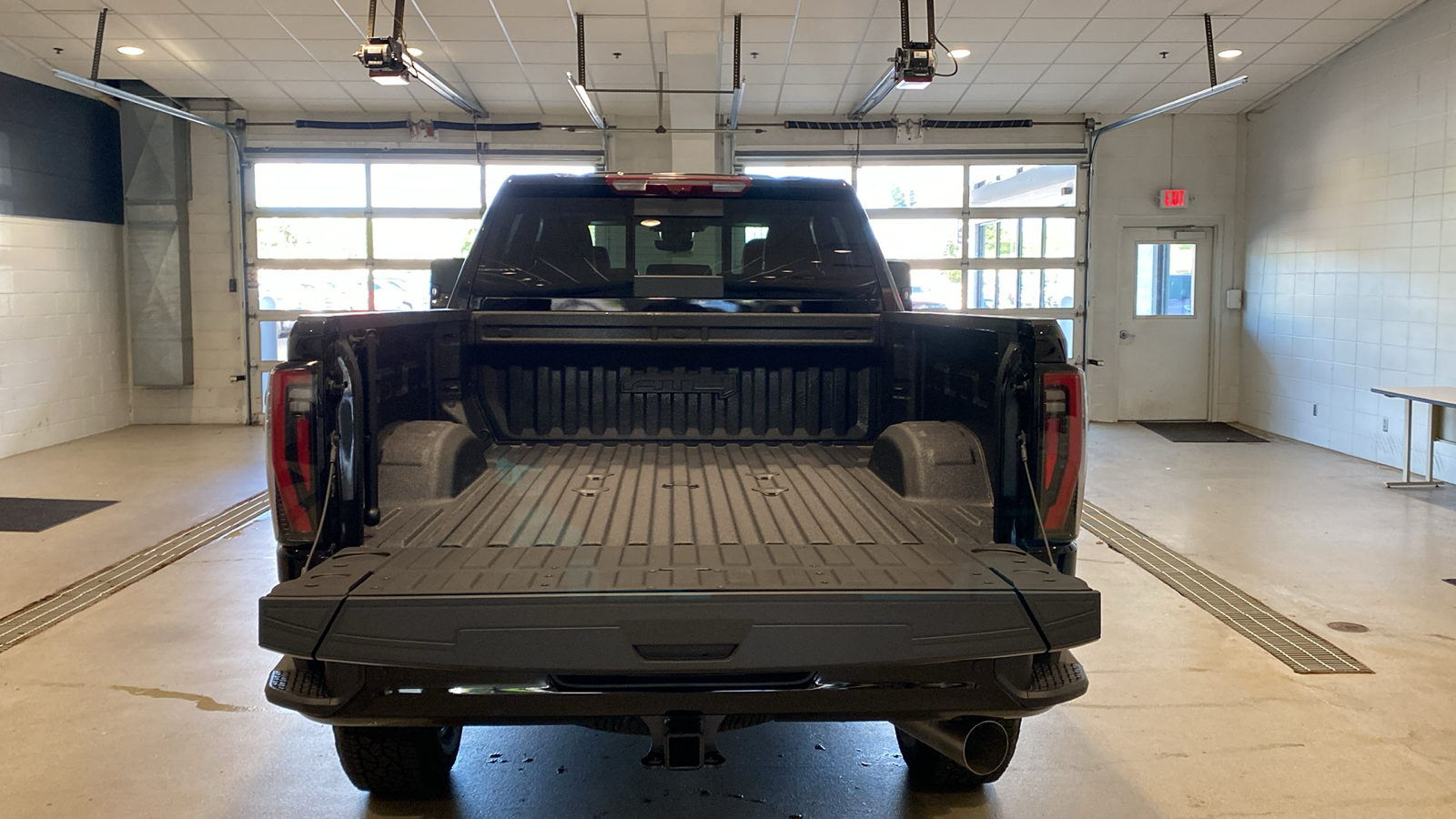 2024 GMC Sierra 2500HD AT4 17