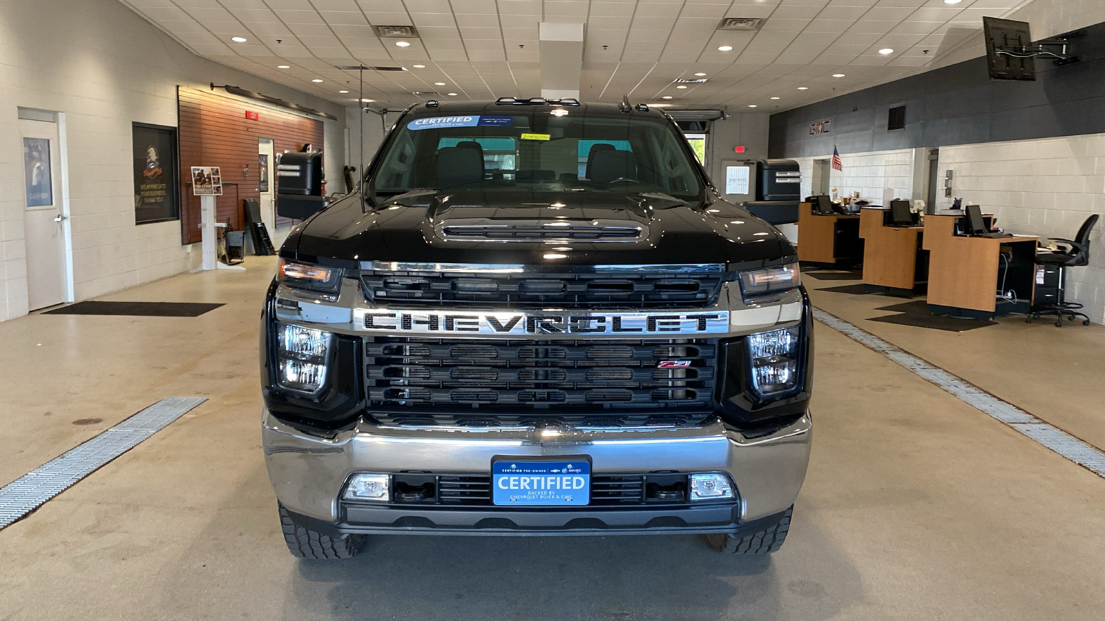 2022 Chevrolet Silverado 2500HD LT 3