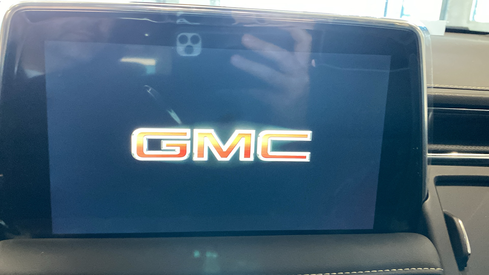 2024 GMC Yukon SLT 28