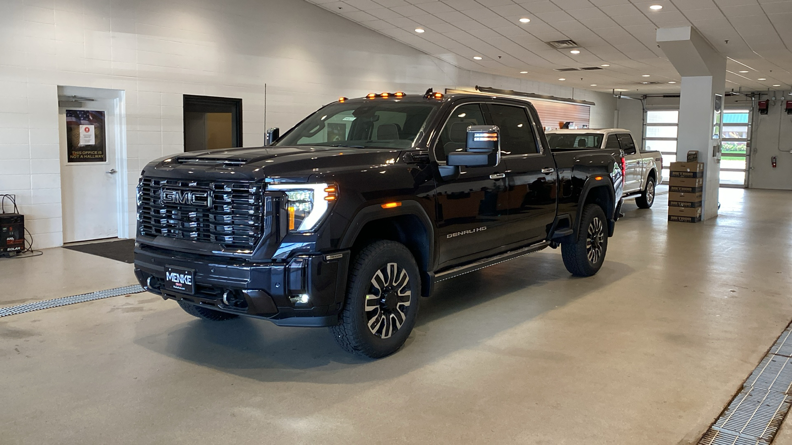 2024 GMC Sierra 3500HD Denali Ultimate 2