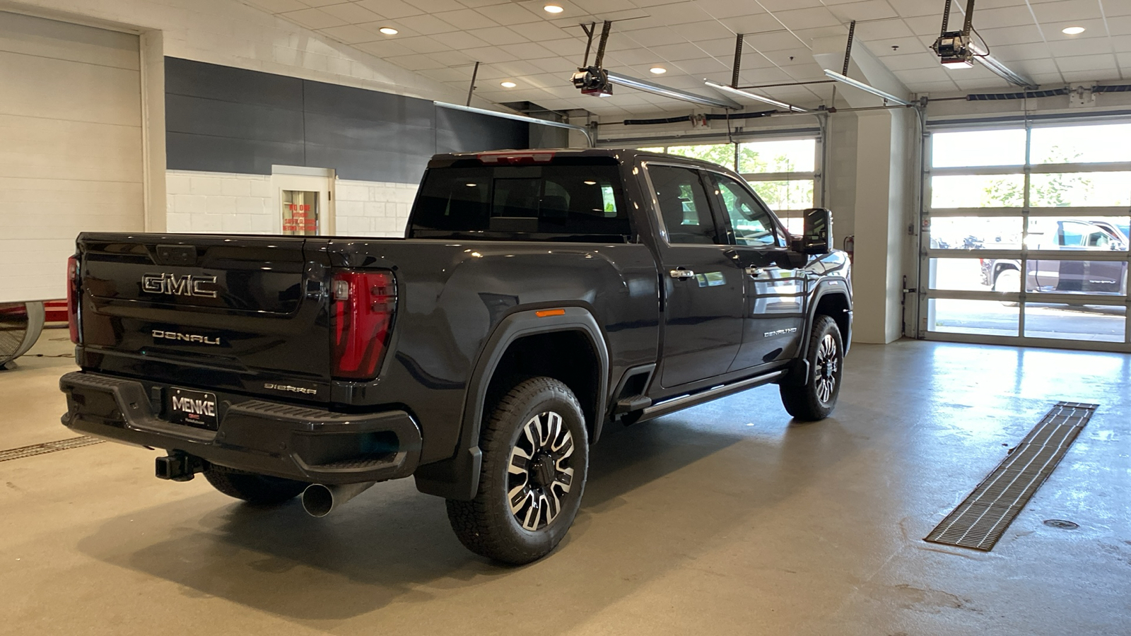 2024 GMC Sierra 3500HD Denali Ultimate 6