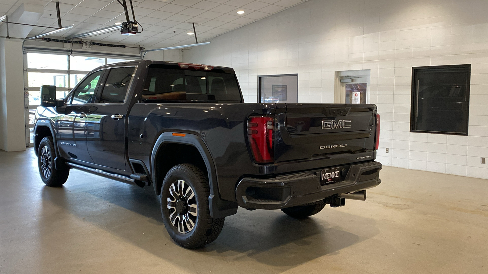 2024 GMC Sierra 3500HD Denali Ultimate 8