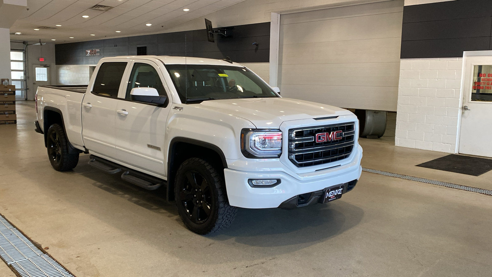 2017 GMC Sierra 1500 SLE 4