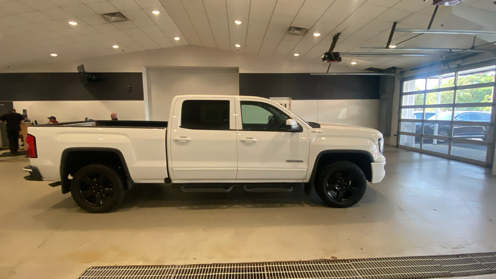 2017 GMC Sierra 1500 SLE 5