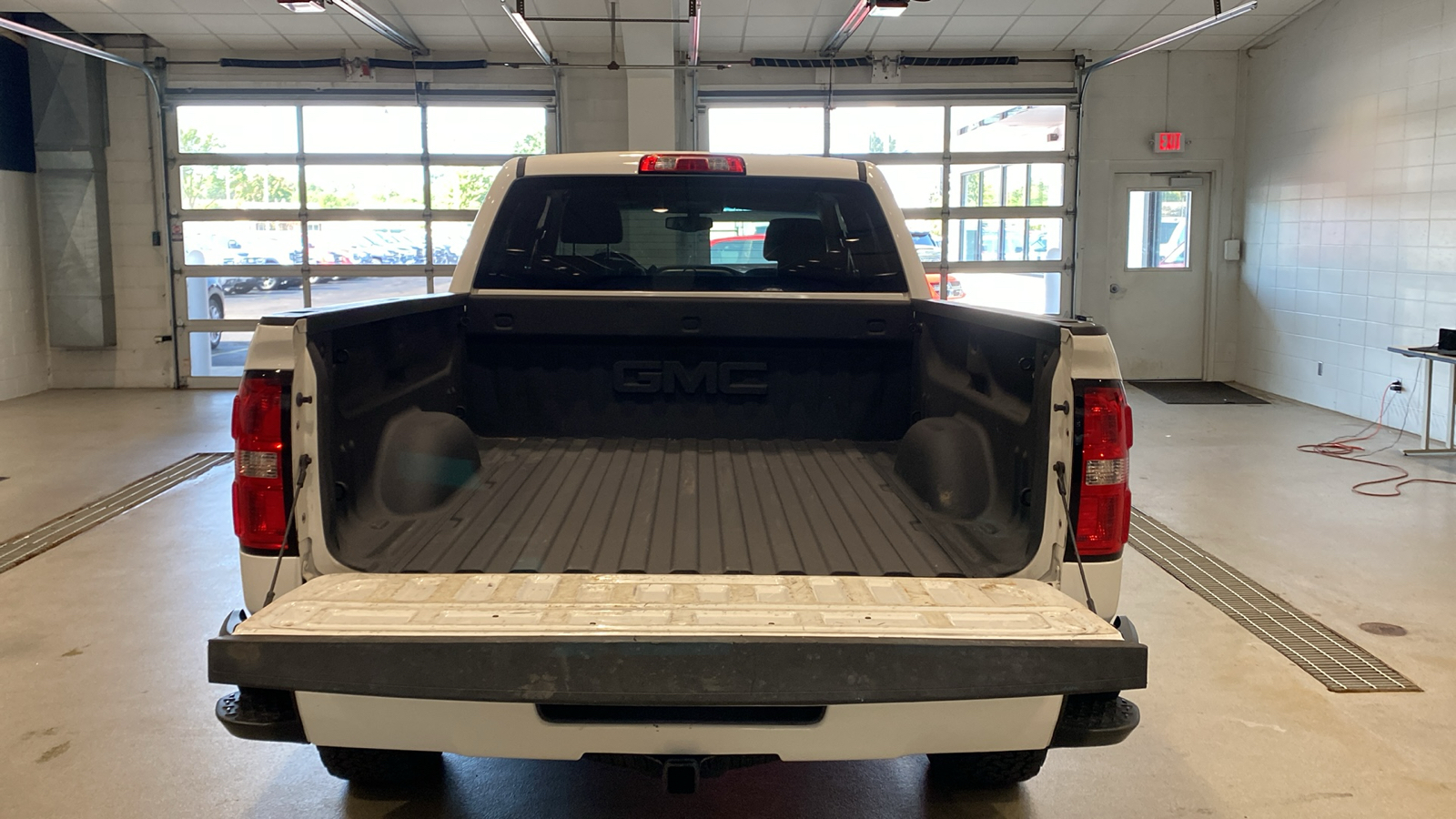 2017 GMC Sierra 1500 SLE 16