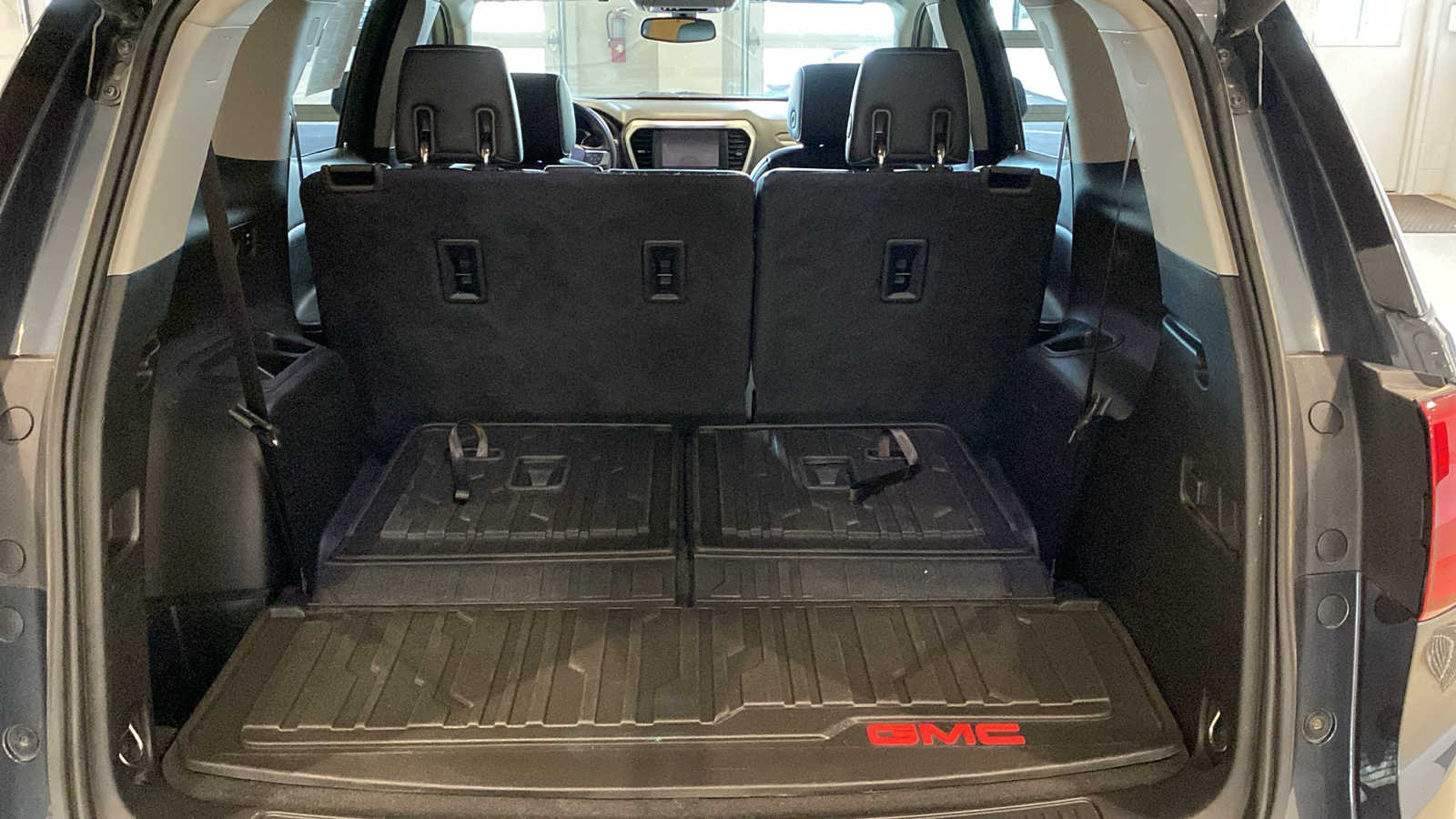 2019 GMC Acadia SLT-1 18