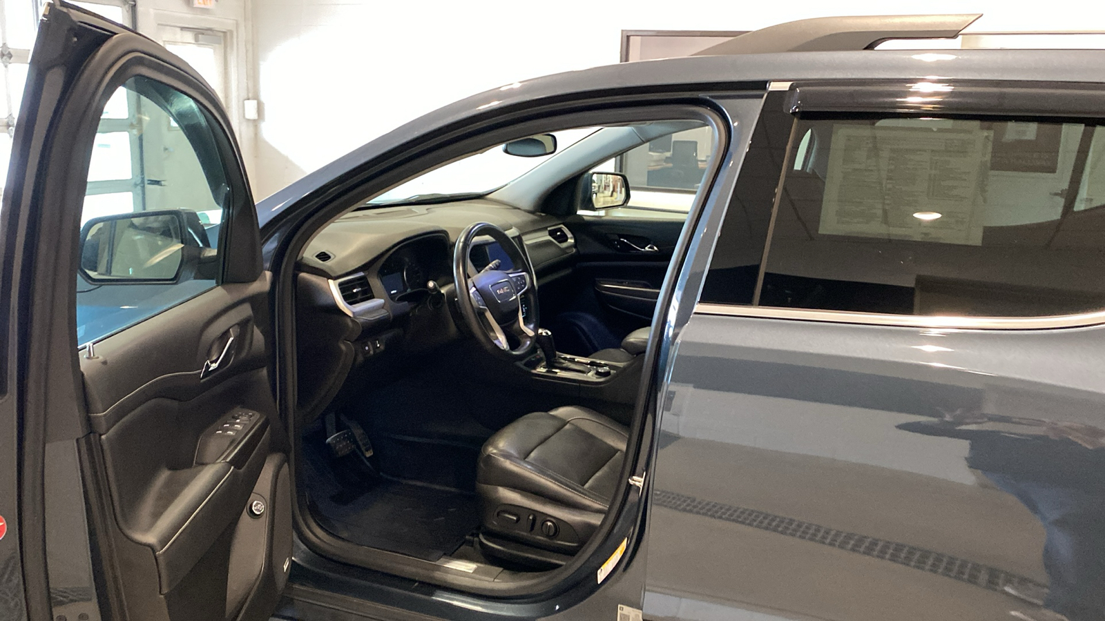 2019 GMC Acadia SLT-1 23