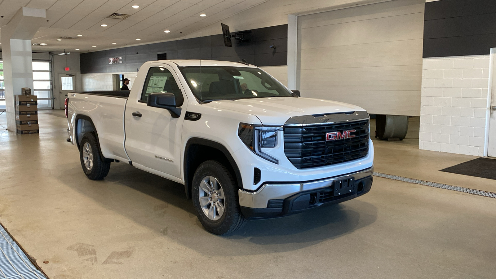 2024 GMC Sierra 1500 Pro 4