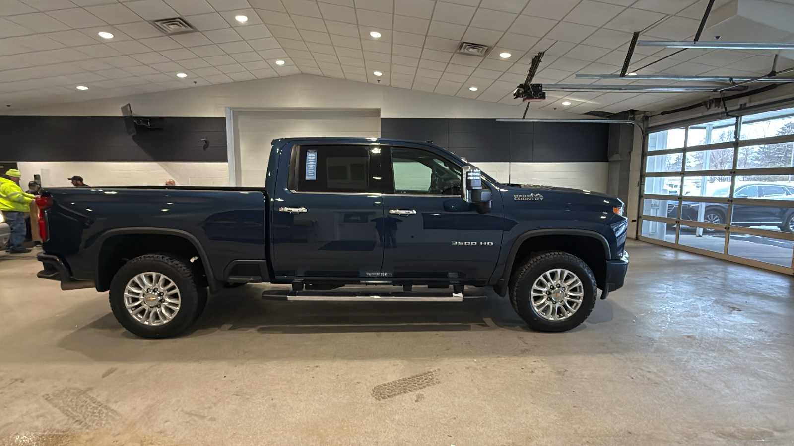 2023 Chevrolet Silverado 3500HD High Country 5