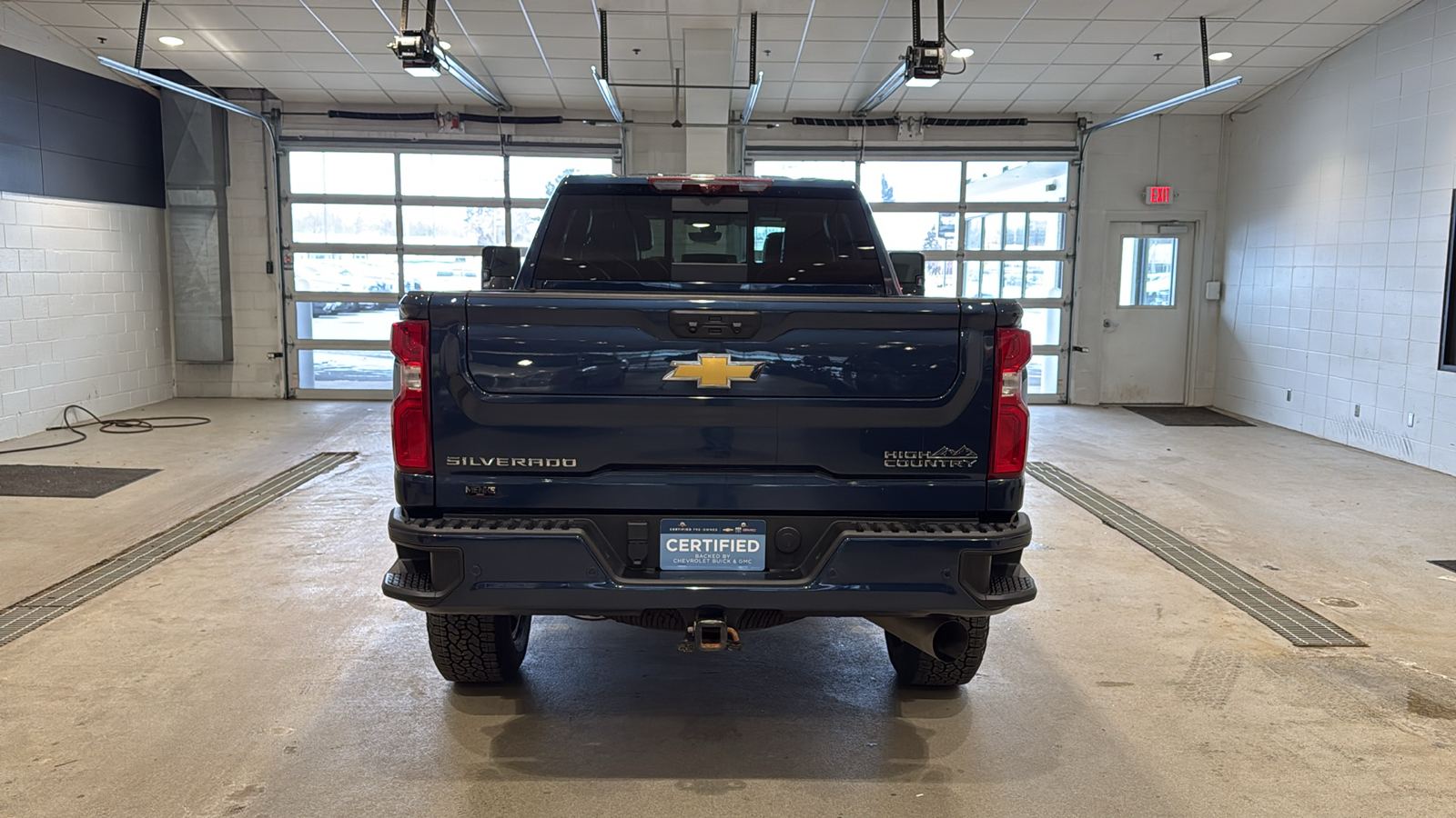 2023 Chevrolet Silverado 3500HD High Country 7