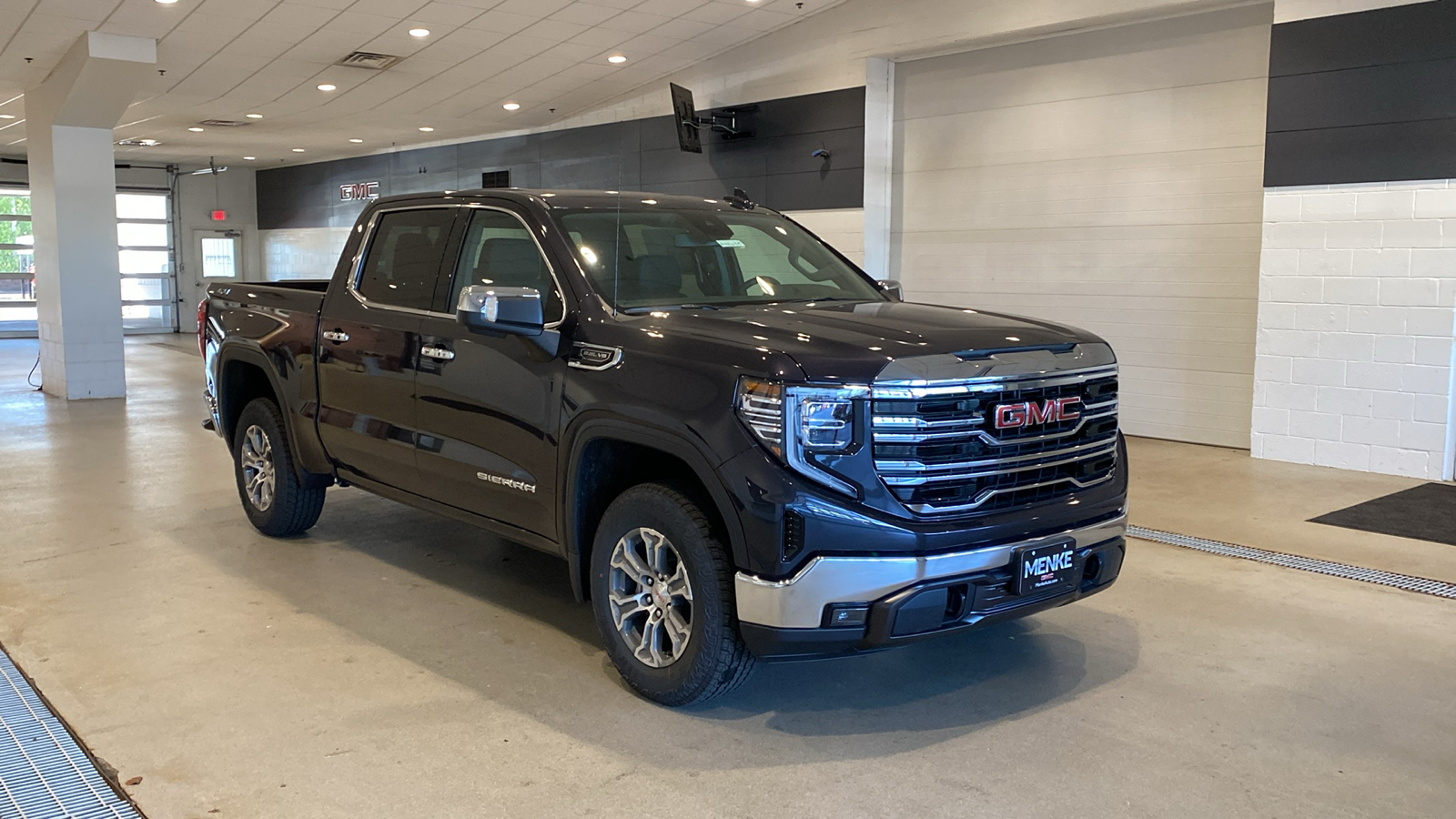 2024 GMC Sierra 1500 SLT 4