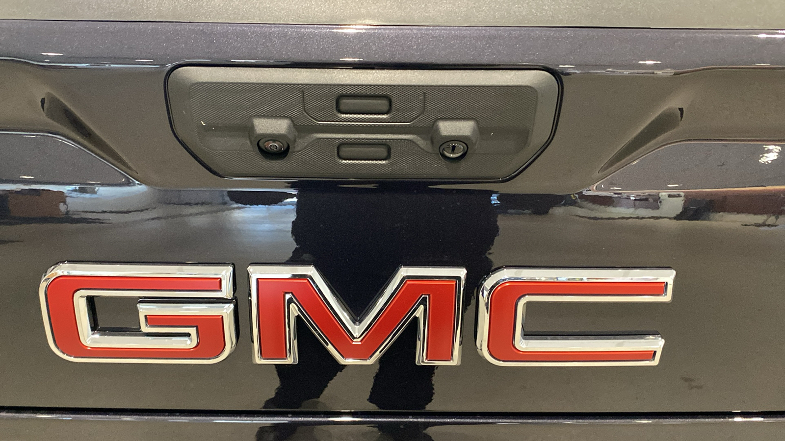 2024 GMC Sierra 1500 SLT 9