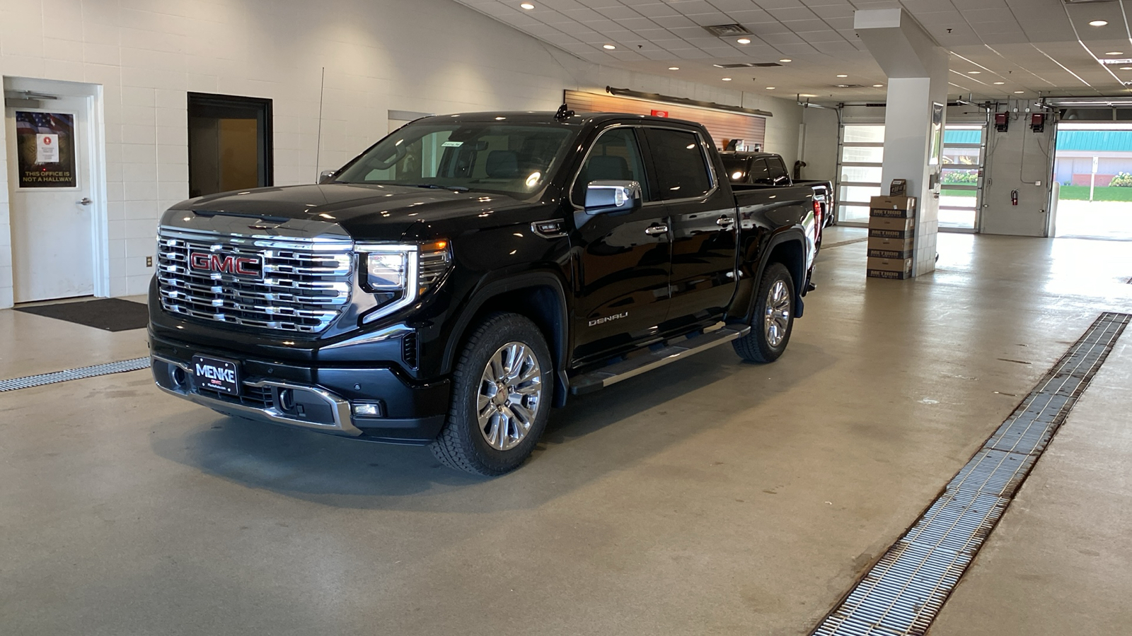 2024 GMC Sierra 1500 Denali 2