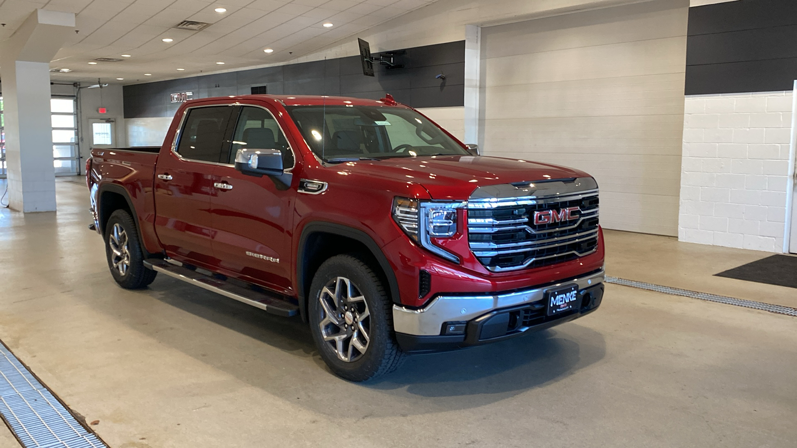 2024 GMC Sierra 1500 SLT 4