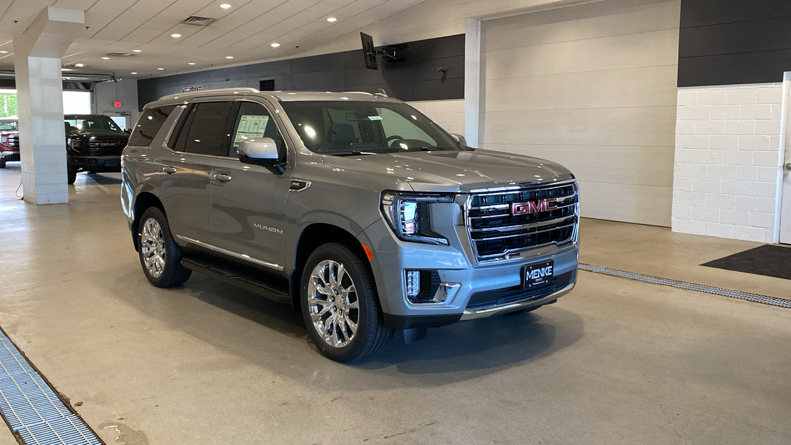 2024 GMC Yukon SLT 4