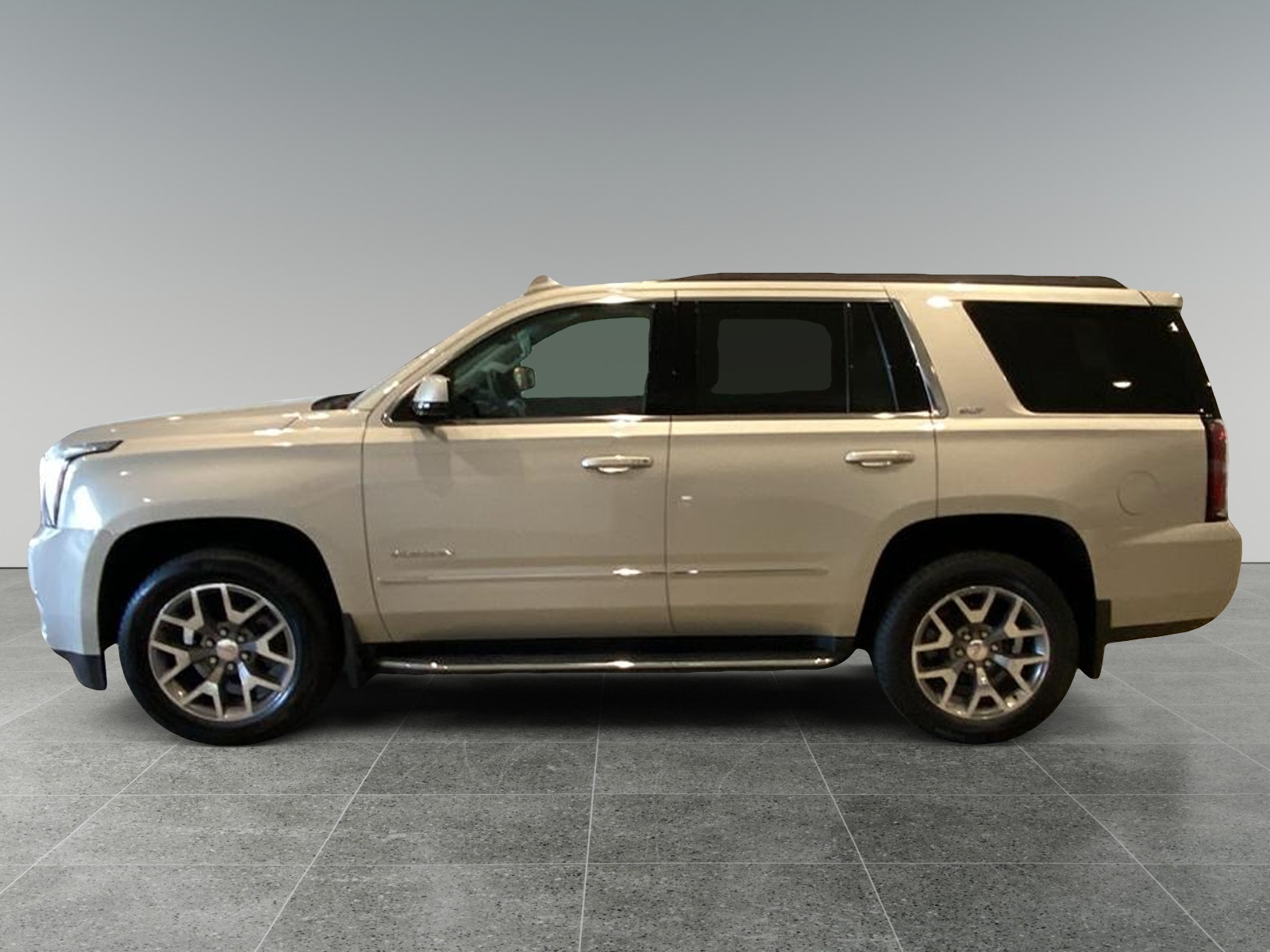 2017 GMC Yukon SLT 1