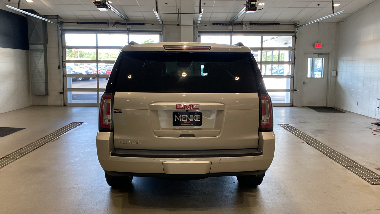 2017 GMC Yukon SLT 7