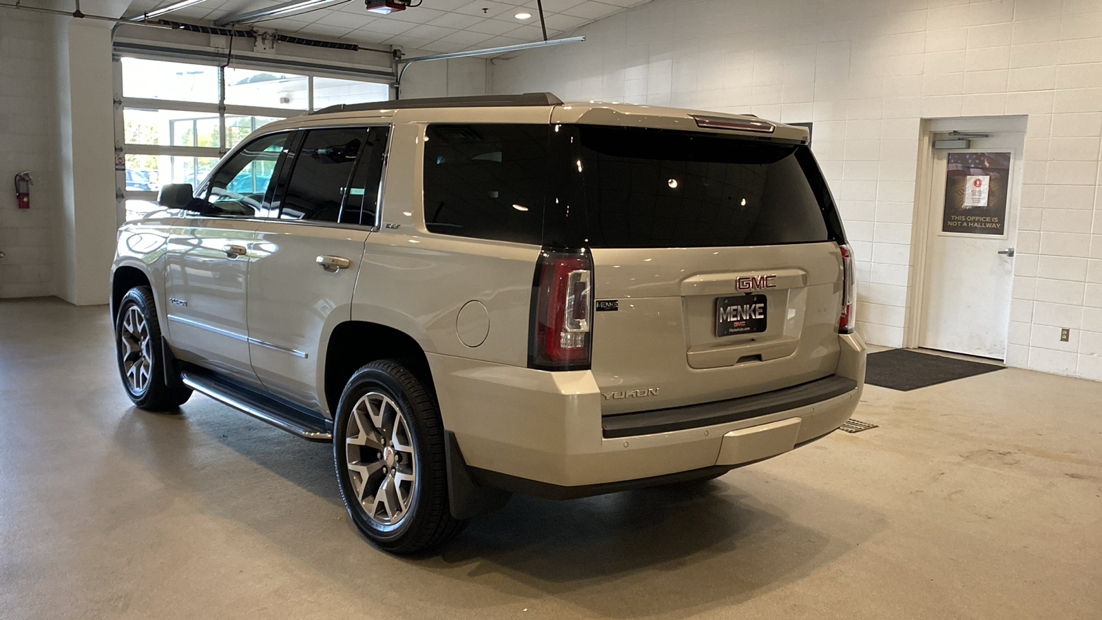 2017 GMC Yukon SLT 8