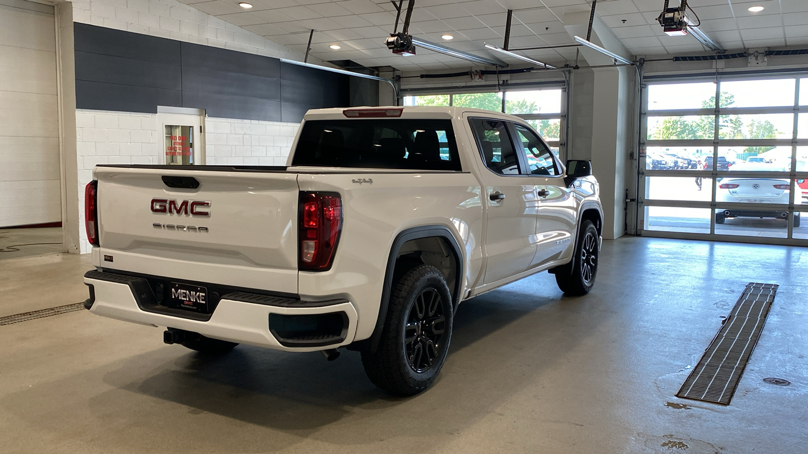 2024 GMC Sierra 1500 Pro 6