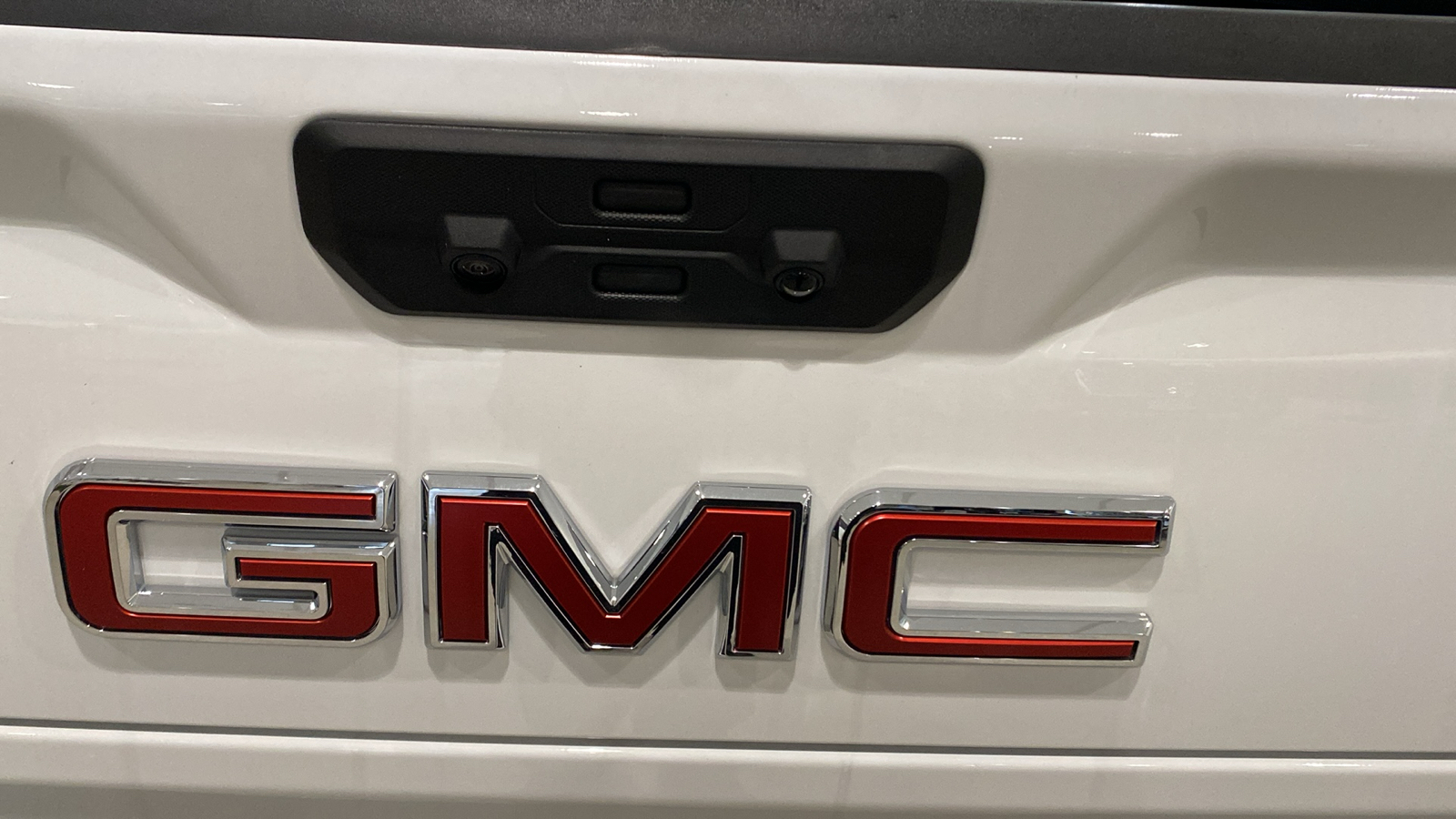 2024 GMC Sierra 1500 SLT 9