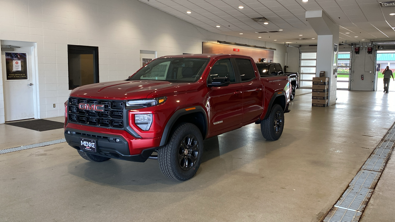 2024 GMC Canyon Elevation 2