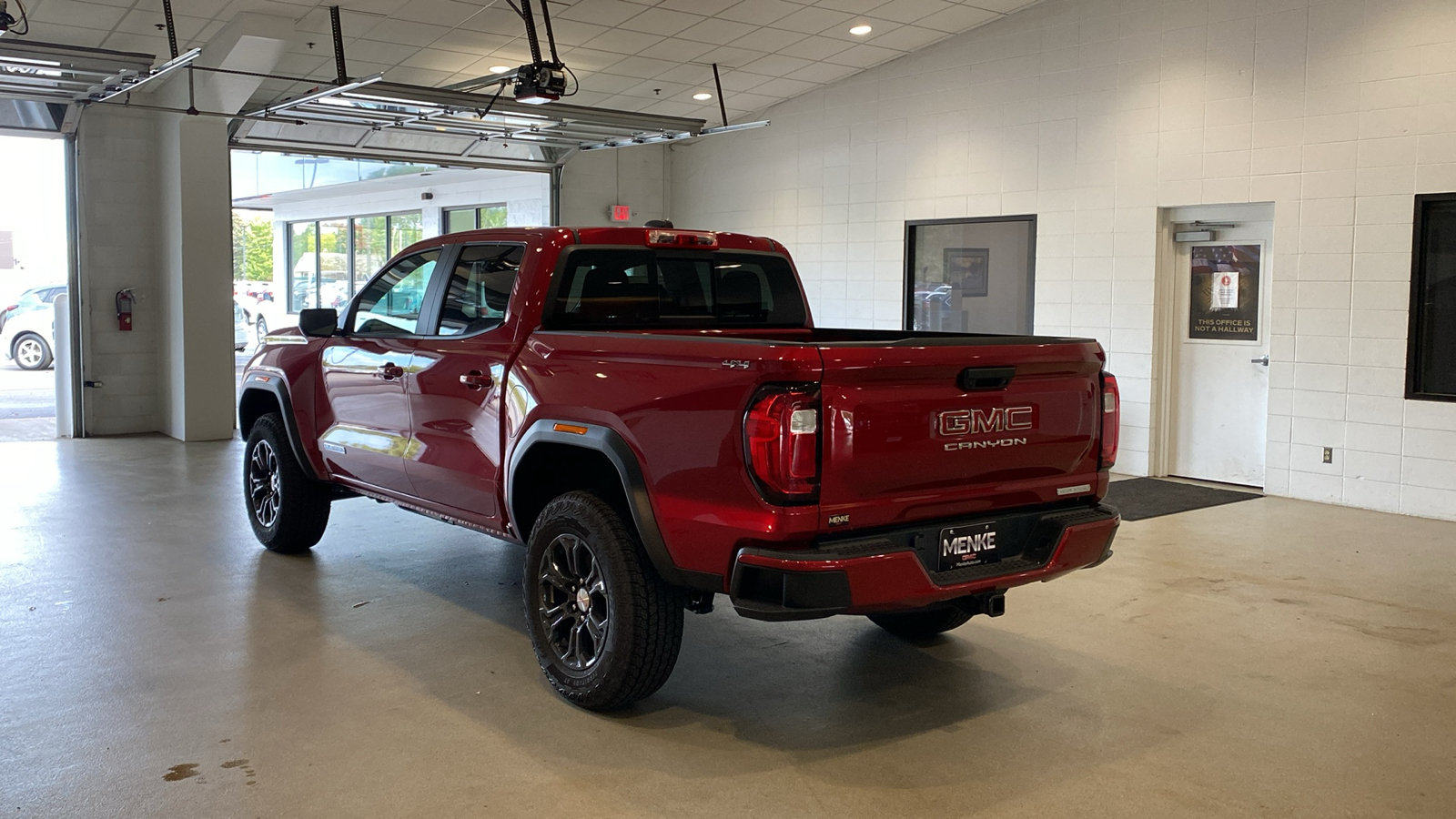 2024 GMC Canyon Elevation 8