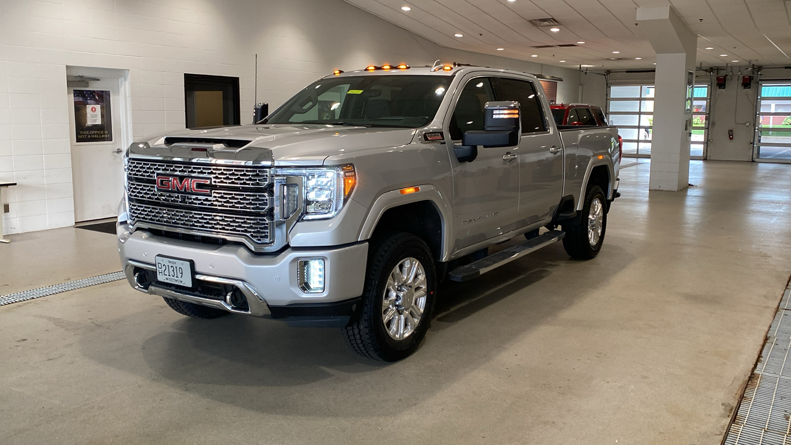 2020 GMC Sierra 3500HD Denali 2