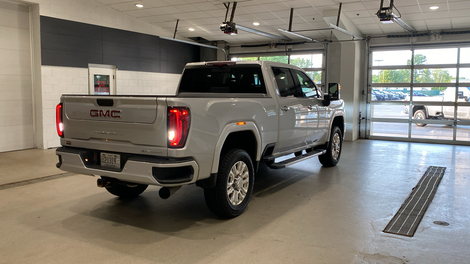 2020 GMC Sierra 3500HD Denali 6