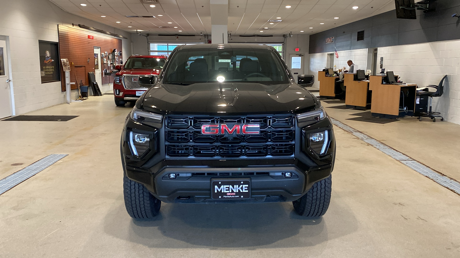 2024 GMC Canyon Elevation 3