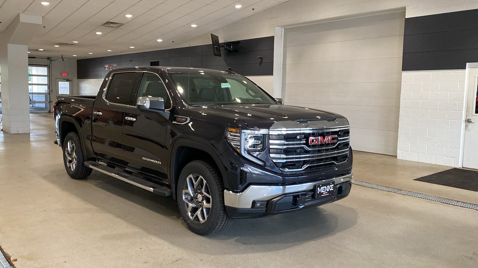 2024 GMC Sierra 1500 SLT 4