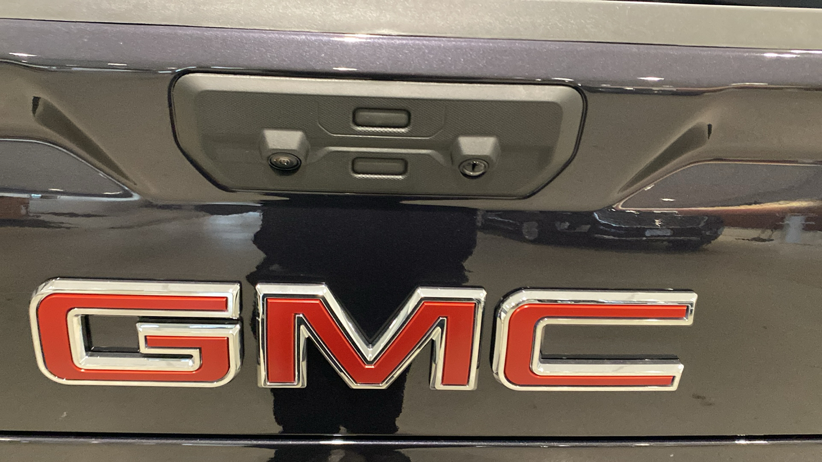 2024 GMC Sierra 1500 SLT 9