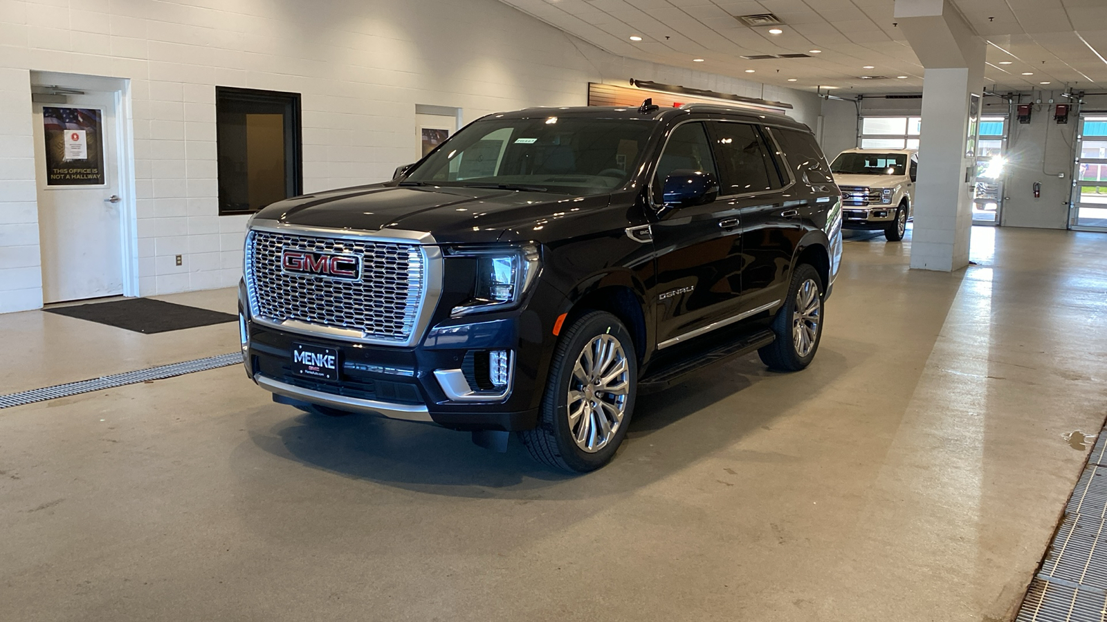 2024 GMC Yukon Denali 2