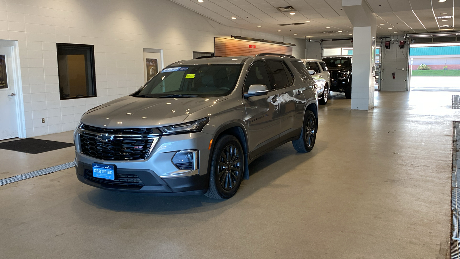 2023 Chevrolet Traverse RS 2