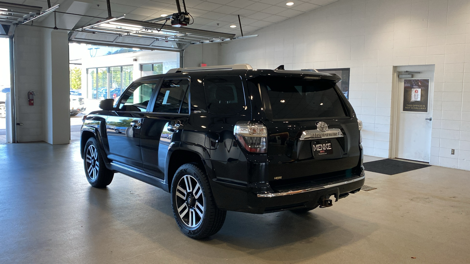 2018 Toyota 4Runner Limited 8