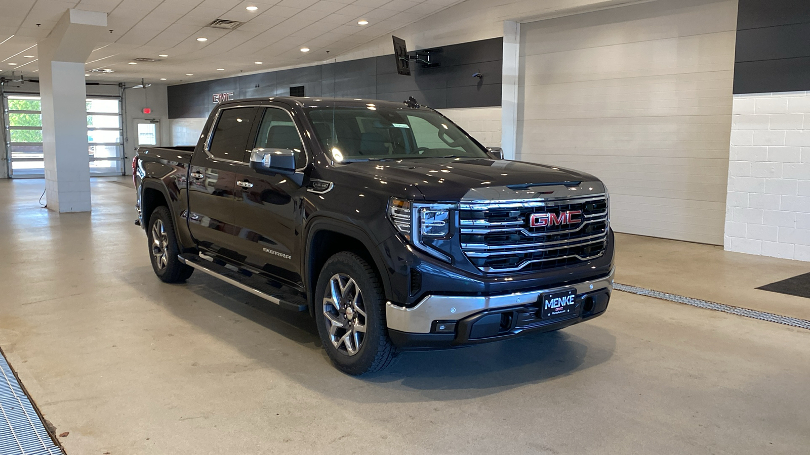 2024 GMC Sierra 1500 SLT 4