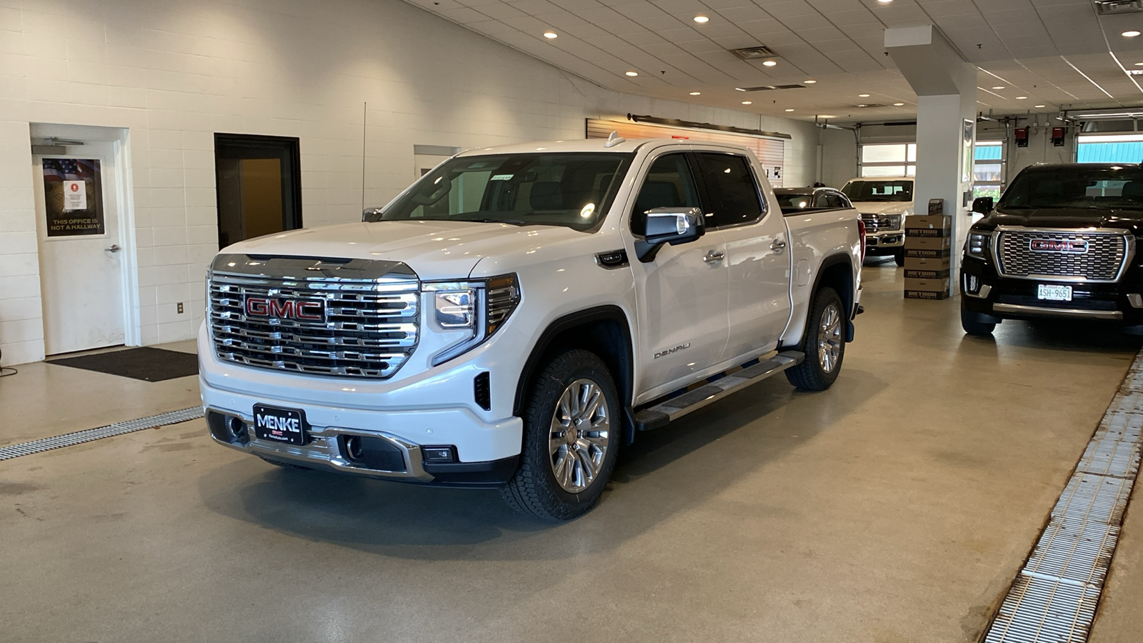 2024 GMC Sierra 1500 Denali 2