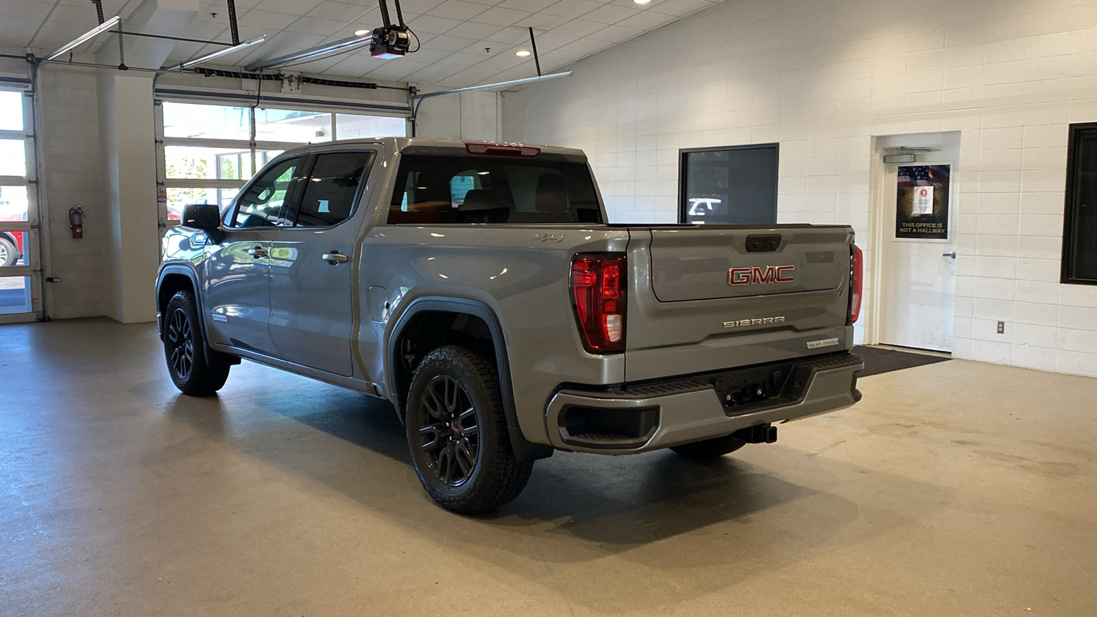 2024 GMC Sierra 1500 Elevation 8