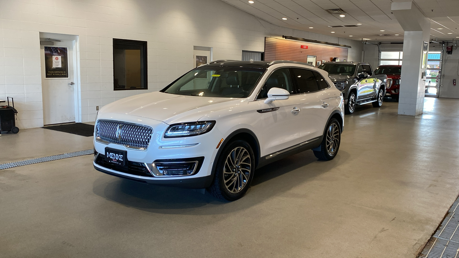 2019 Lincoln Nautilus Reserve 2