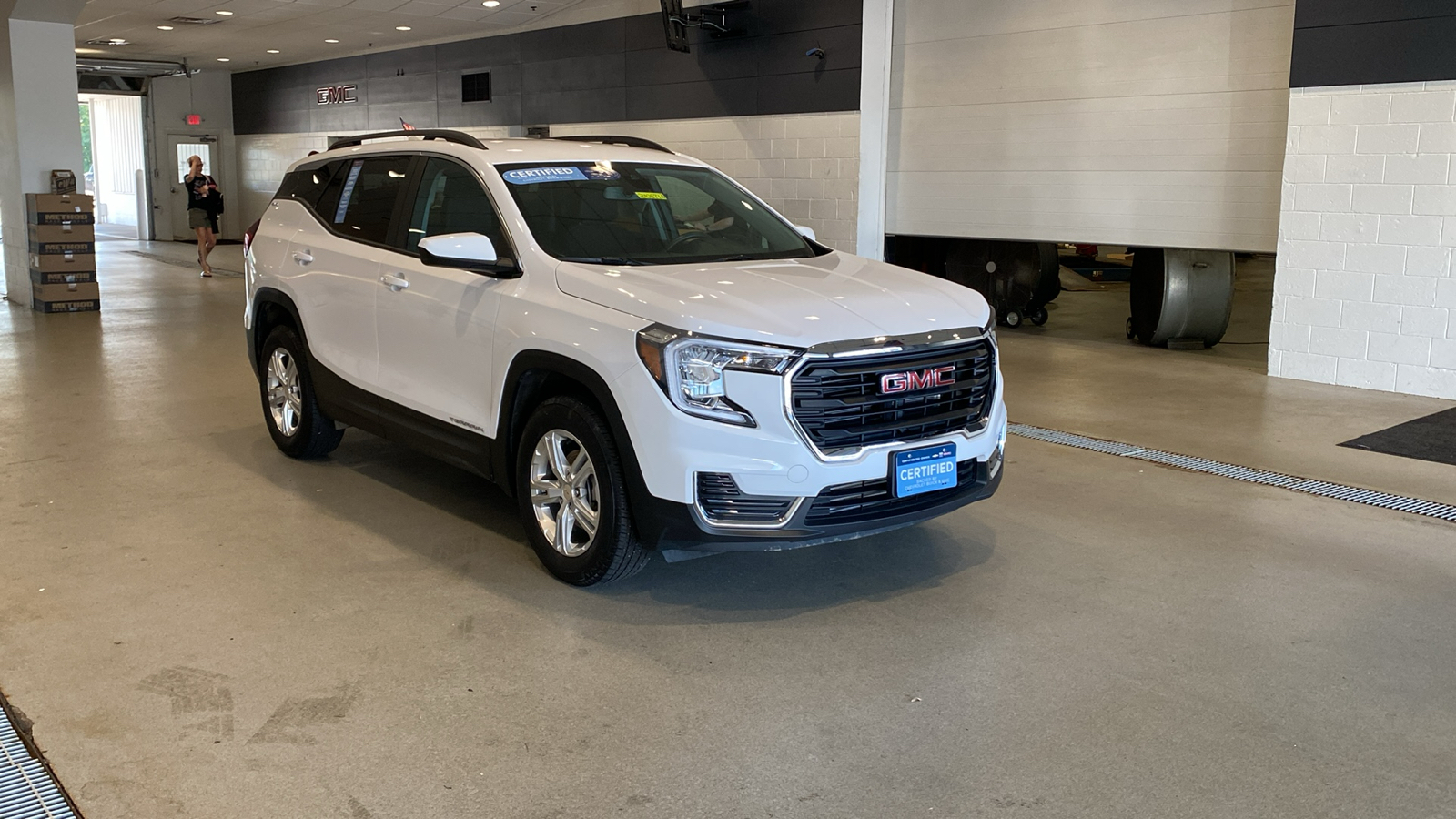 2022 GMC Terrain SLE 4