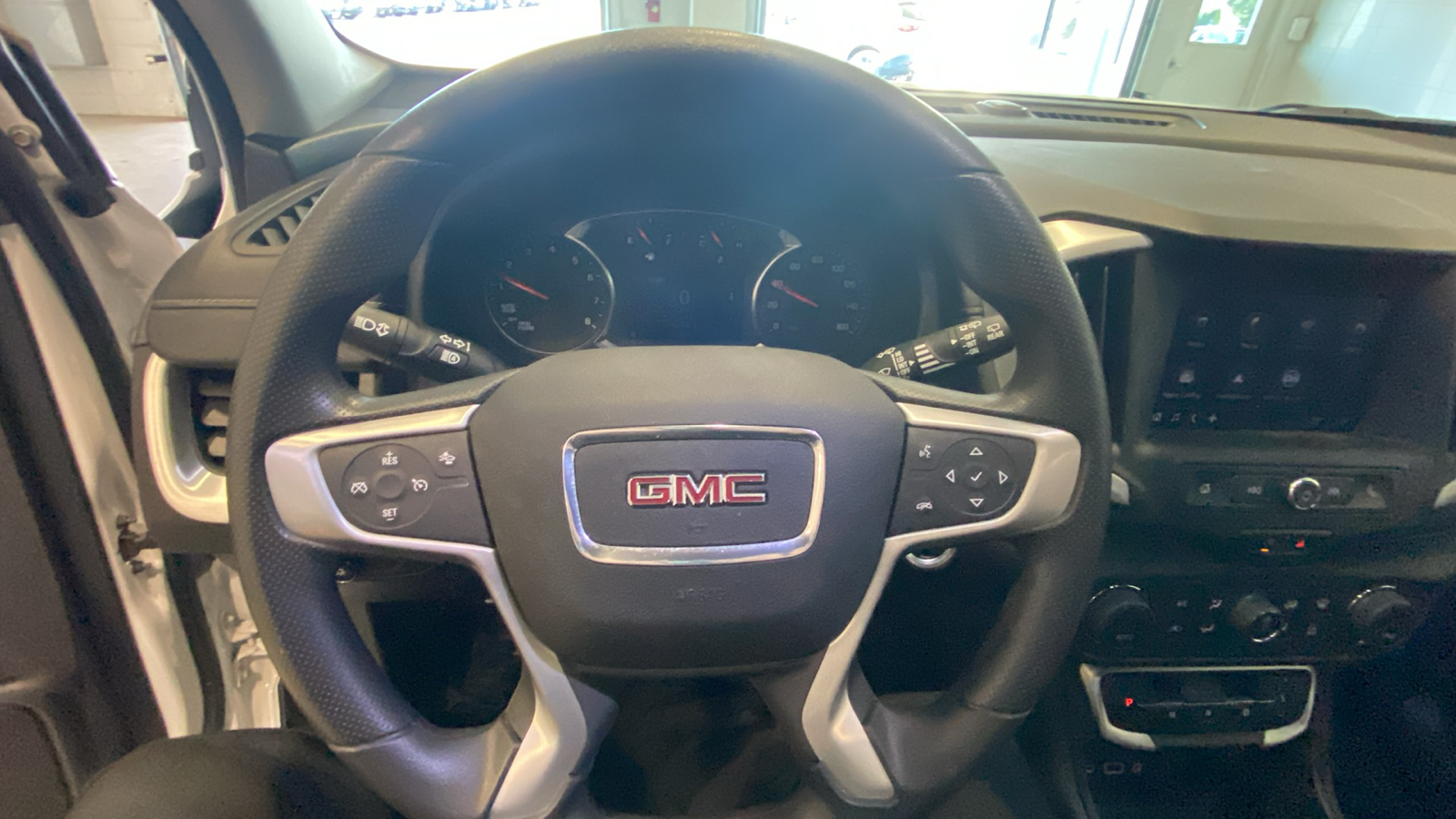 2022 GMC Terrain SLE 28