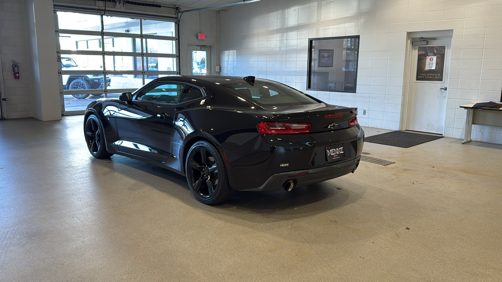 2018 Chevrolet Camaro 1LT 8