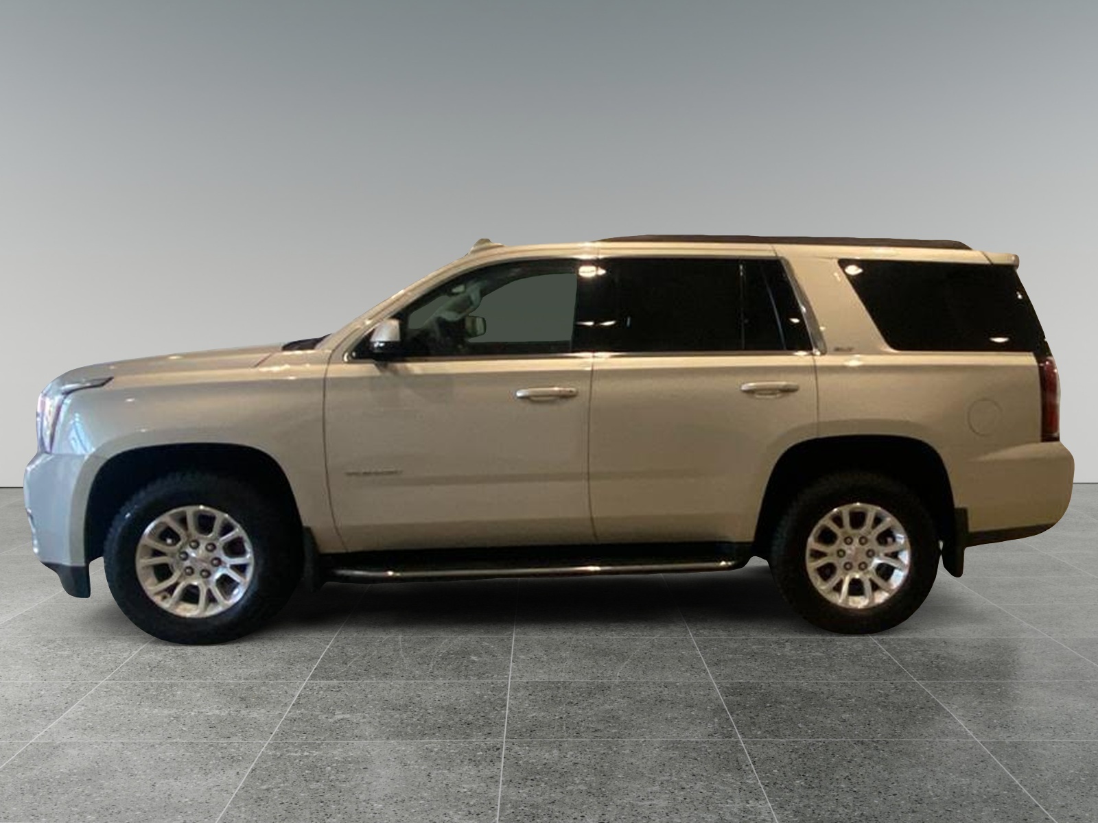 2017 GMC Yukon SLT 1