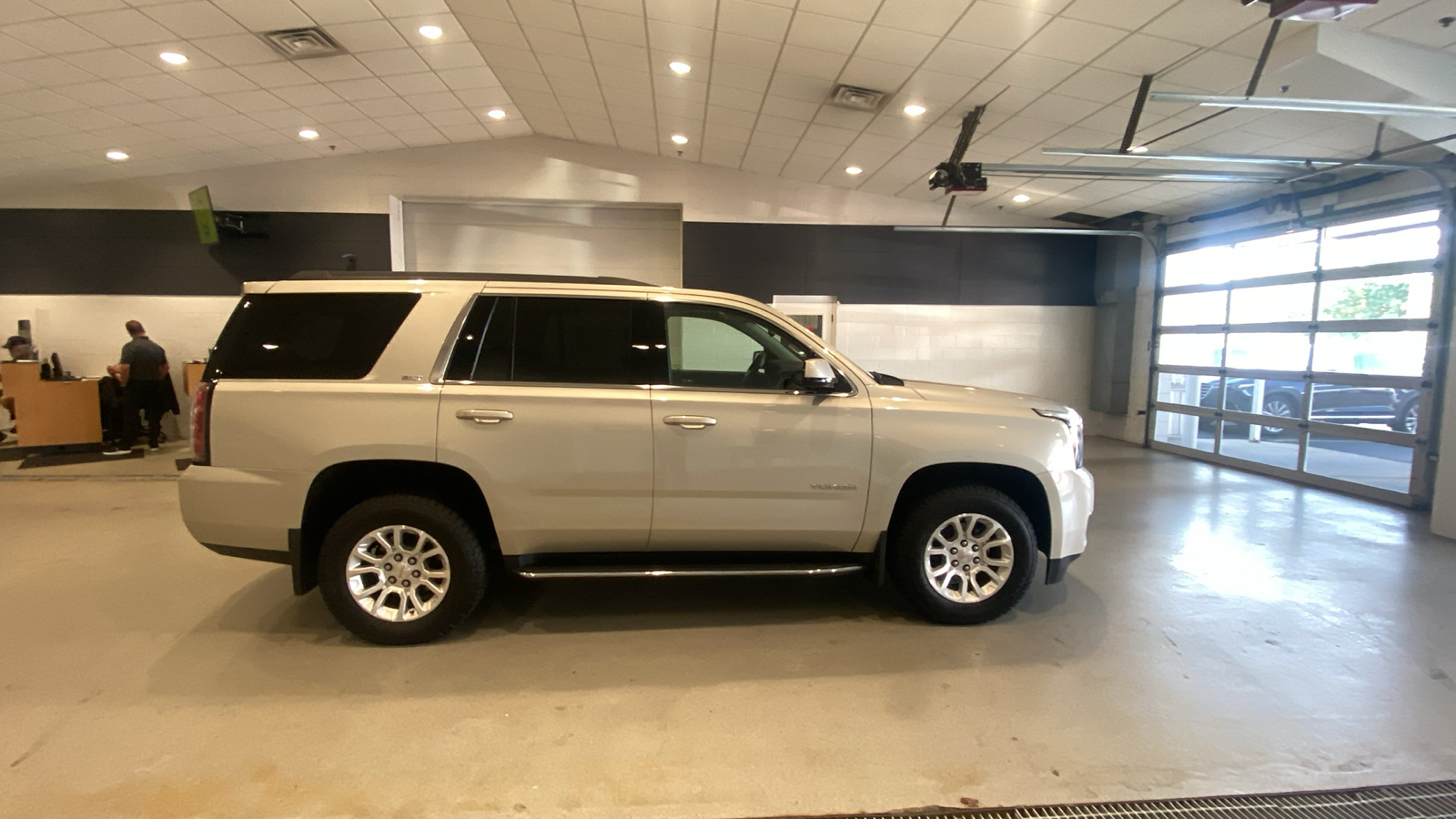 2017 GMC Yukon SLT 5