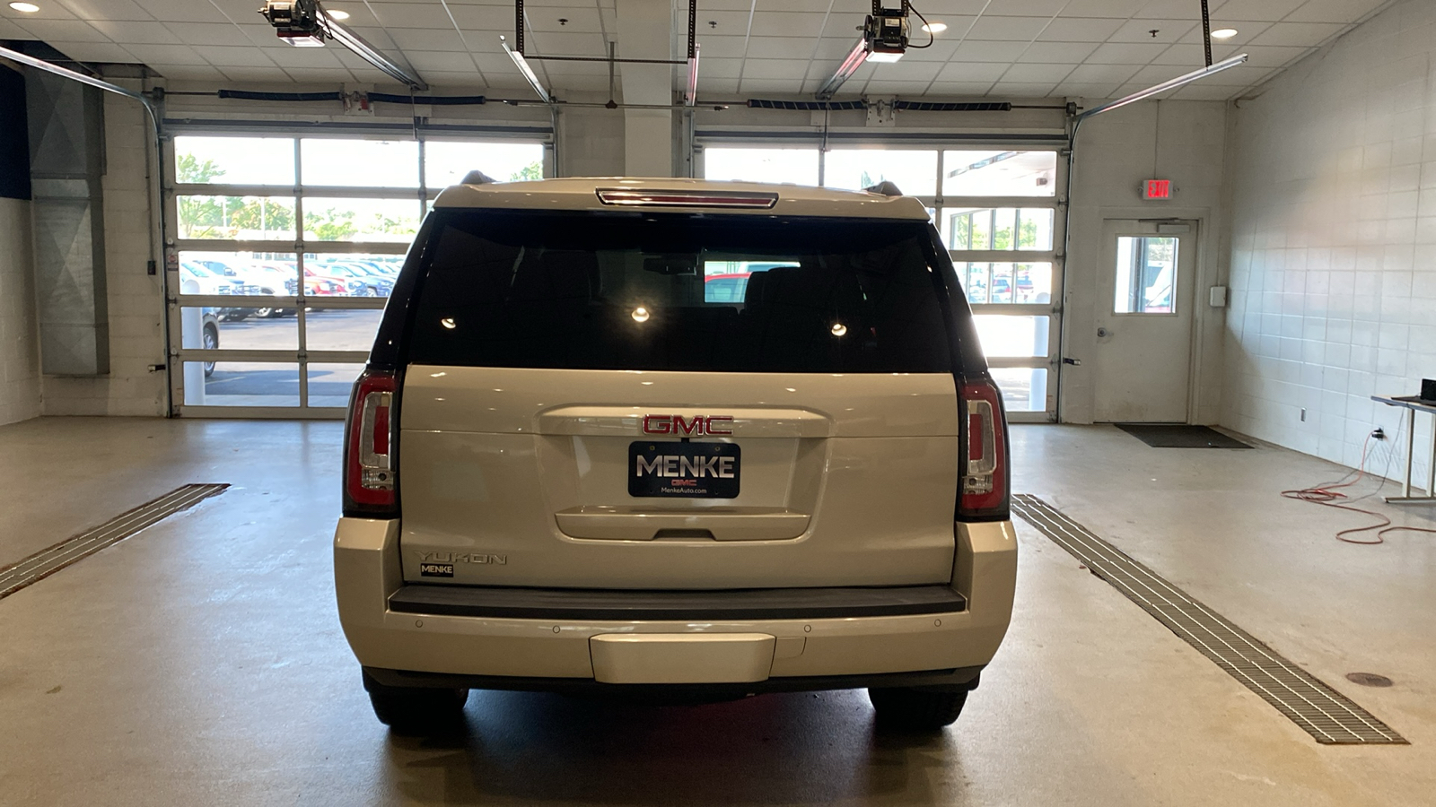 2017 GMC Yukon SLT 7