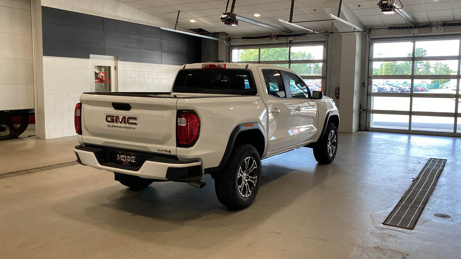 2024 GMC Canyon AT4 6