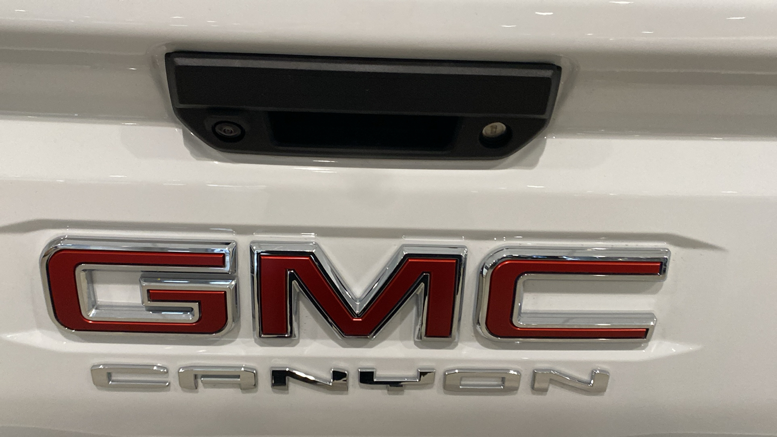 2024 GMC Canyon AT4 9