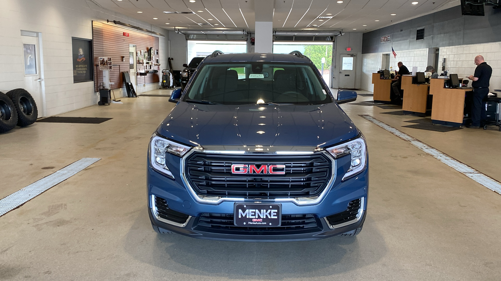 2024 GMC Terrain SLE 3